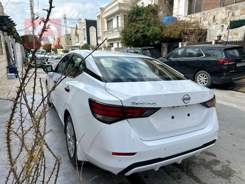 نيسان سنترا